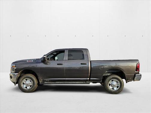 2025 RAM 2500 Tradesman Crew Cab 4x4 6'4' Box
