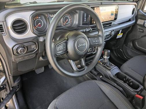 Granite Crystal Metallic Clearcoat 2026 Jeep Gladiator Sport
