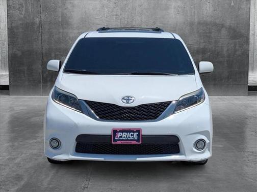 2017 Toyota Sienna SE
