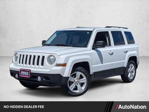 Bright White Clearcoat 2014 Jeep Patriot Latitude