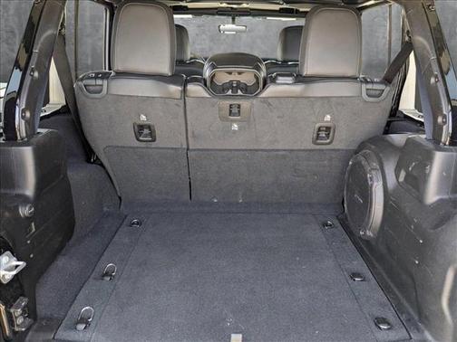 2023 Jeep Wrangler 4-Door Sahara Altitude 4x4