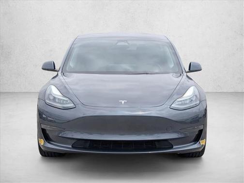 Silver/Gray 2022 Tesla Model 3 Standard Range