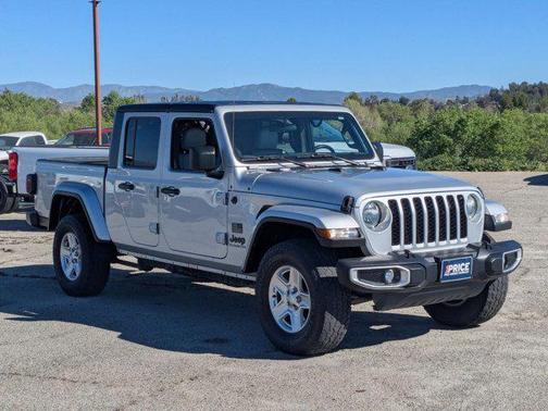 2022 Jeep Gladiator Sport S