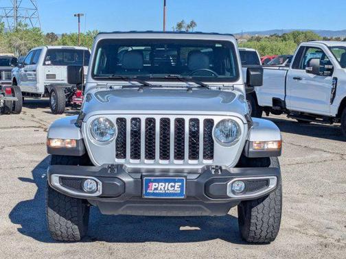 2022 Jeep Gladiator Sport S