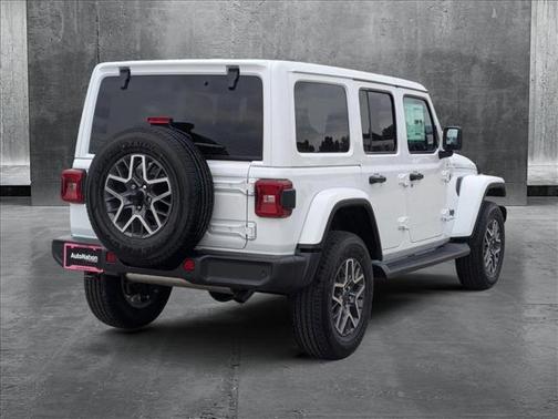 2025 Jeep Wrangler 4-Door Sahara 4x4