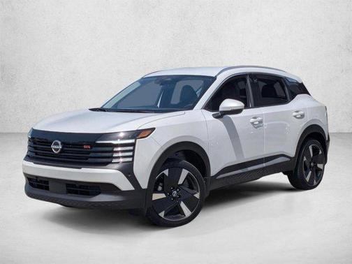 Aspen White Tricoat 2025 Nissan Kicks SR
