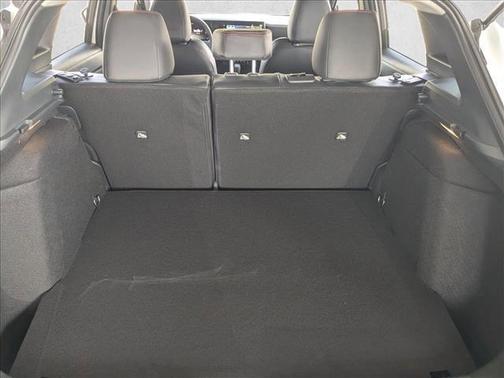 Aspen White Tricoat 2025 Nissan Kicks SR