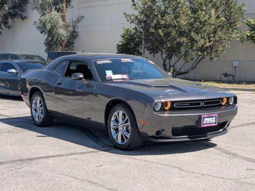 2023 Dodge Challenger SXT
