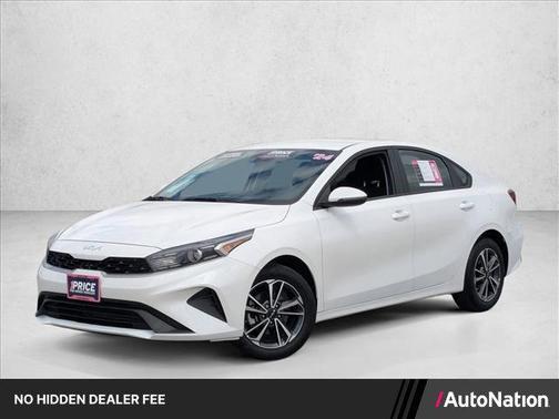 Snow White Pearl 2024 Kia Forte LXS