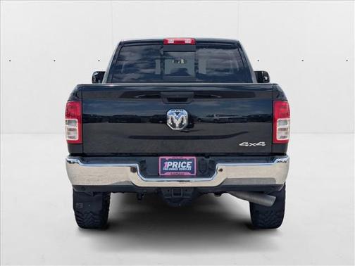2020 RAM 3500 Tradesman Crew Cab 4x4 6'4' Box