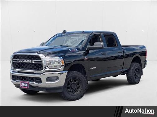 2020 RAM 3500 Tradesman Crew Cab 4x4 6'4' Box