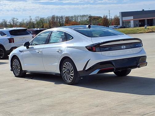 2026 Hyundai SONATA Hybrid Limited
