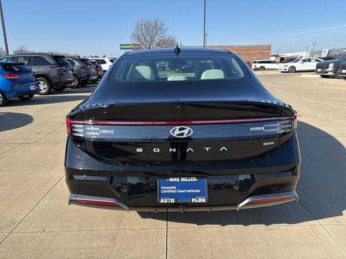 2025 Hyundai SONATA SEL