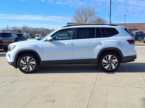 2024 Volkswagen Atlas 2.0T SE