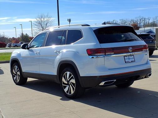 2024 Volkswagen Atlas 2.0T SE