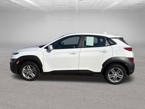 2022 Hyundai KONA SE