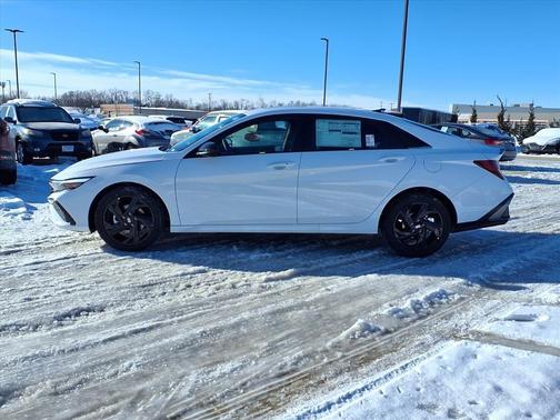 2026 Hyundai ELANTRA SEL