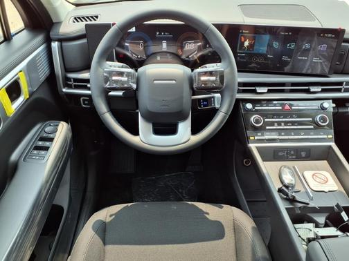 2025 Hyundai SANTA FE SE