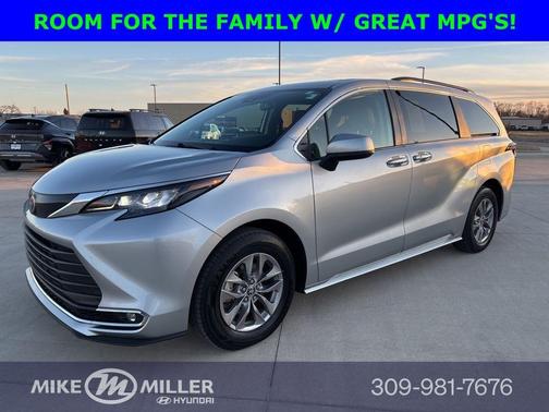 2024 Toyota Sienna XLE