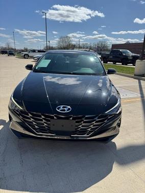 2021 Hyundai ELANTRA Limited