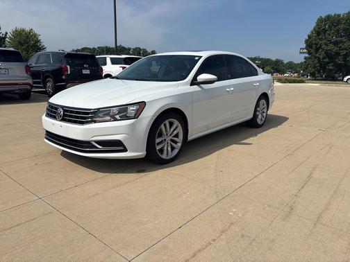 2019 Volkswagen Passat 2.0T Wolfsburg