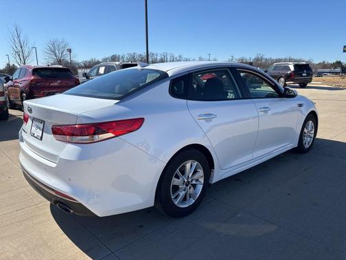 2018 Kia Optima LX