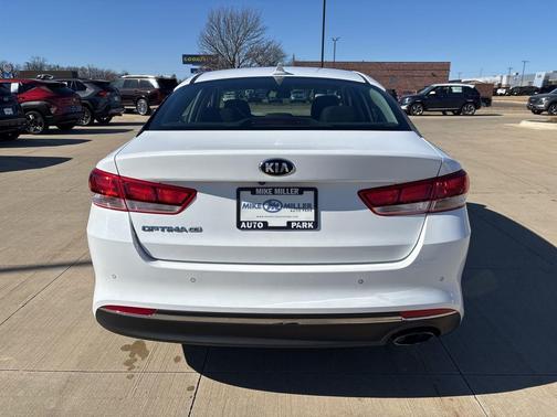 2018 Kia Optima LX