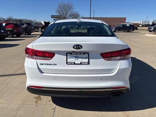 2018 Kia Optima LX