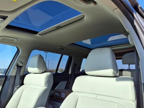 2025 Hyundai SANTA FE HEV Limited