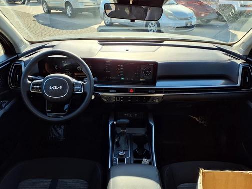 2025 Kia Sorento LX