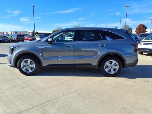 2025 Kia Sorento LX