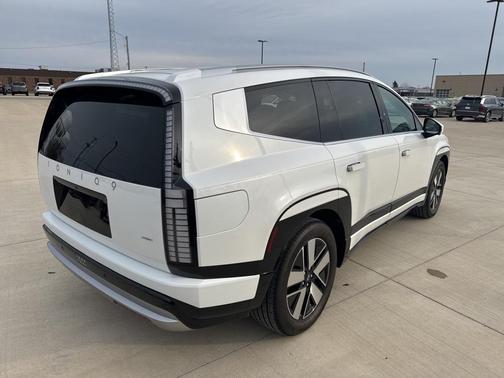 2026 Hyundai IONIQ 9 SEL