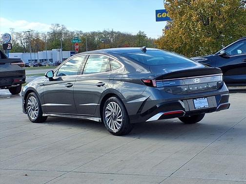 2026 Hyundai SONATA Hybrid SEL