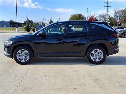 2024 Hyundai TUCSON SE