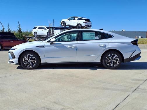 2026 Hyundai SONATA Hybrid Blue