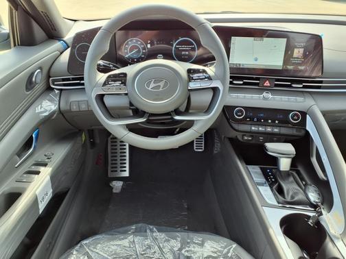 2025 Hyundai ELANTRA HEV SEL Sport