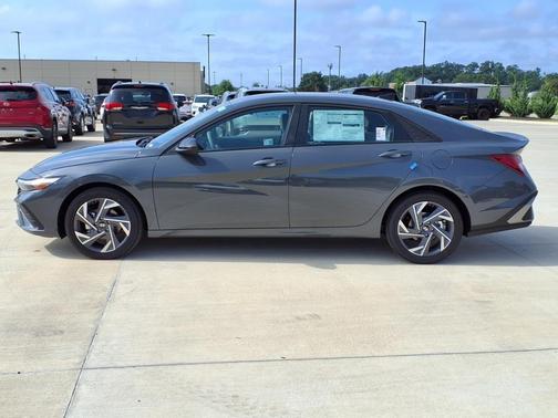 2025 Hyundai ELANTRA HEV SEL Sport