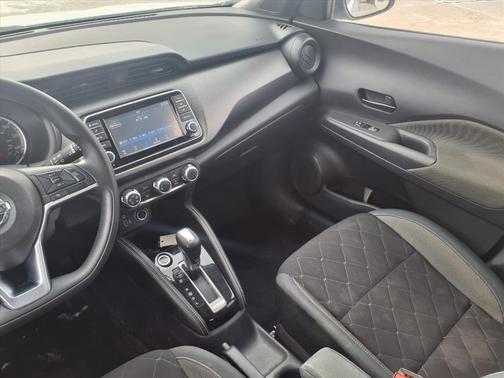 2019 Nissan Kicks S