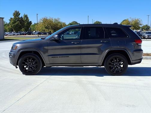 2020 Jeep Grand Cherokee Altitude