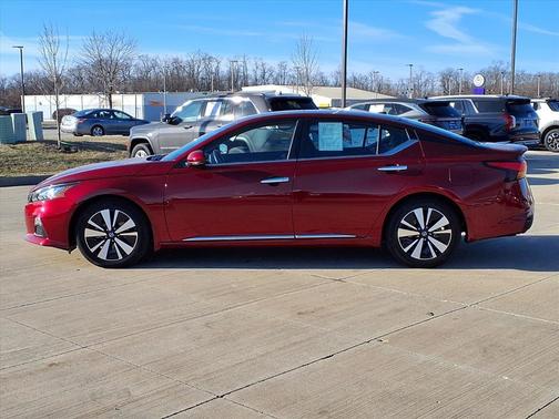 2022 Nissan Altima 2.5 SV