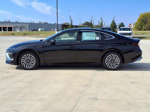 2026 Hyundai SONATA Hybrid SEL