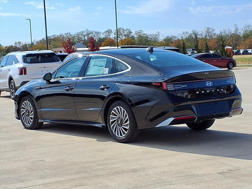 2026 Hyundai SONATA Hybrid SEL