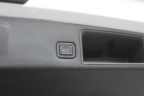 Summit White 2023 GMC Terrain SLT