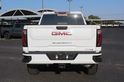 2025 GMC Sierra 2500 AT4