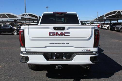 2024 GMC Sierra 2500 AT4