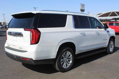 2022 GMC Yukon XL SLT