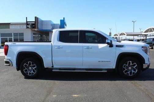 2024 GMC Sierra 1500 SLT