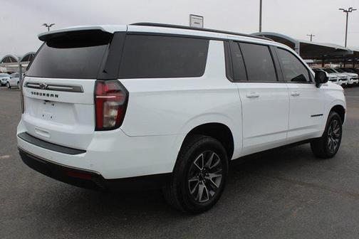 2022 Chevrolet Suburban 4WD Z71