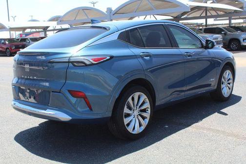 Ocean Blue Metallic 2025 Buick Envista Avenir FWD