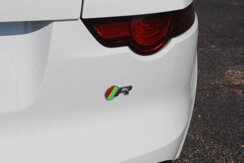 2019 Jaguar F-TYPE R